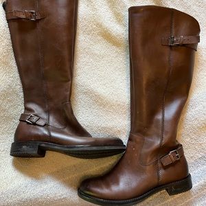 Womens Ecco boots size 9-9.5, good condition